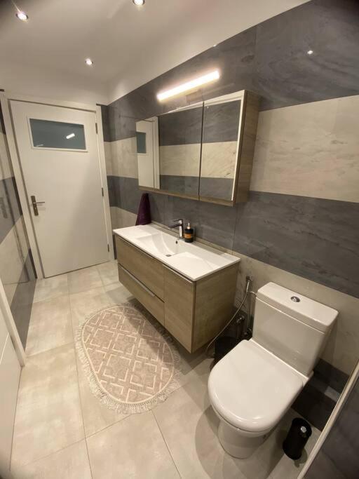 Λabirinthia Apartment Athens Luaran gambar