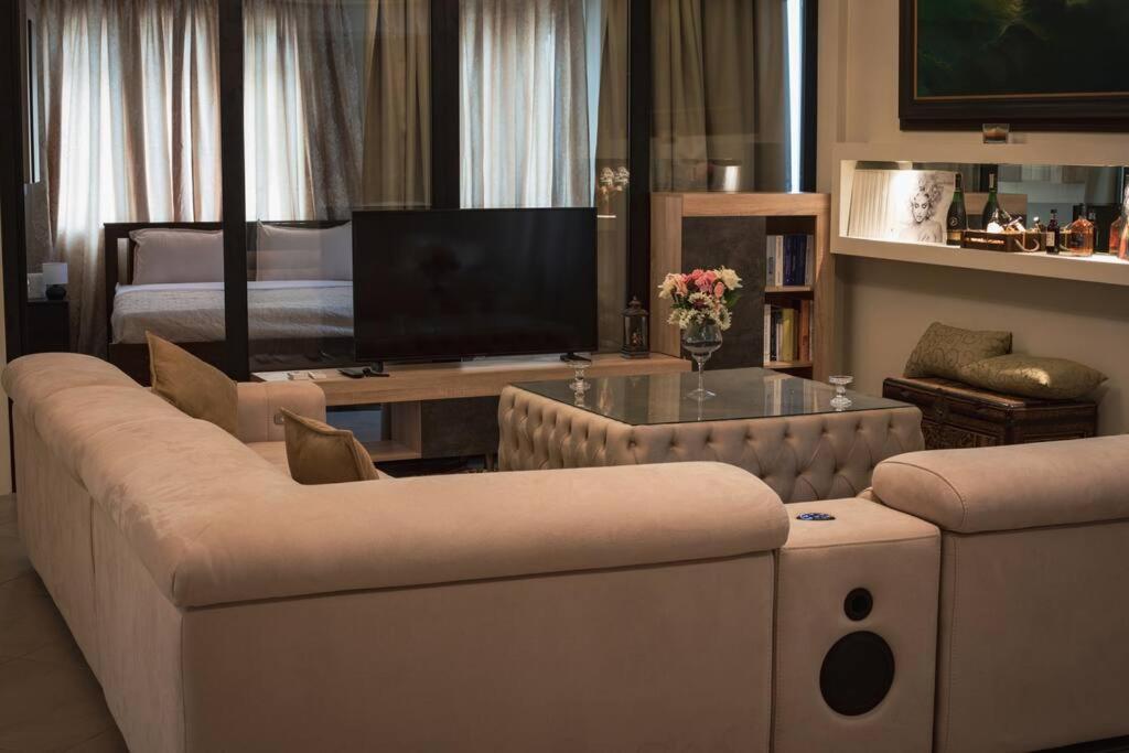 Λabirinthia Apartment Athens Luaran gambar