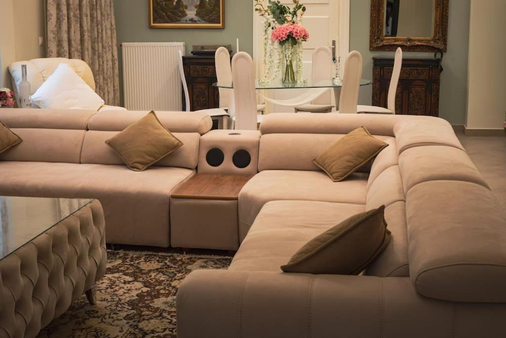 Λabirinthia Apartment Athens Luaran gambar